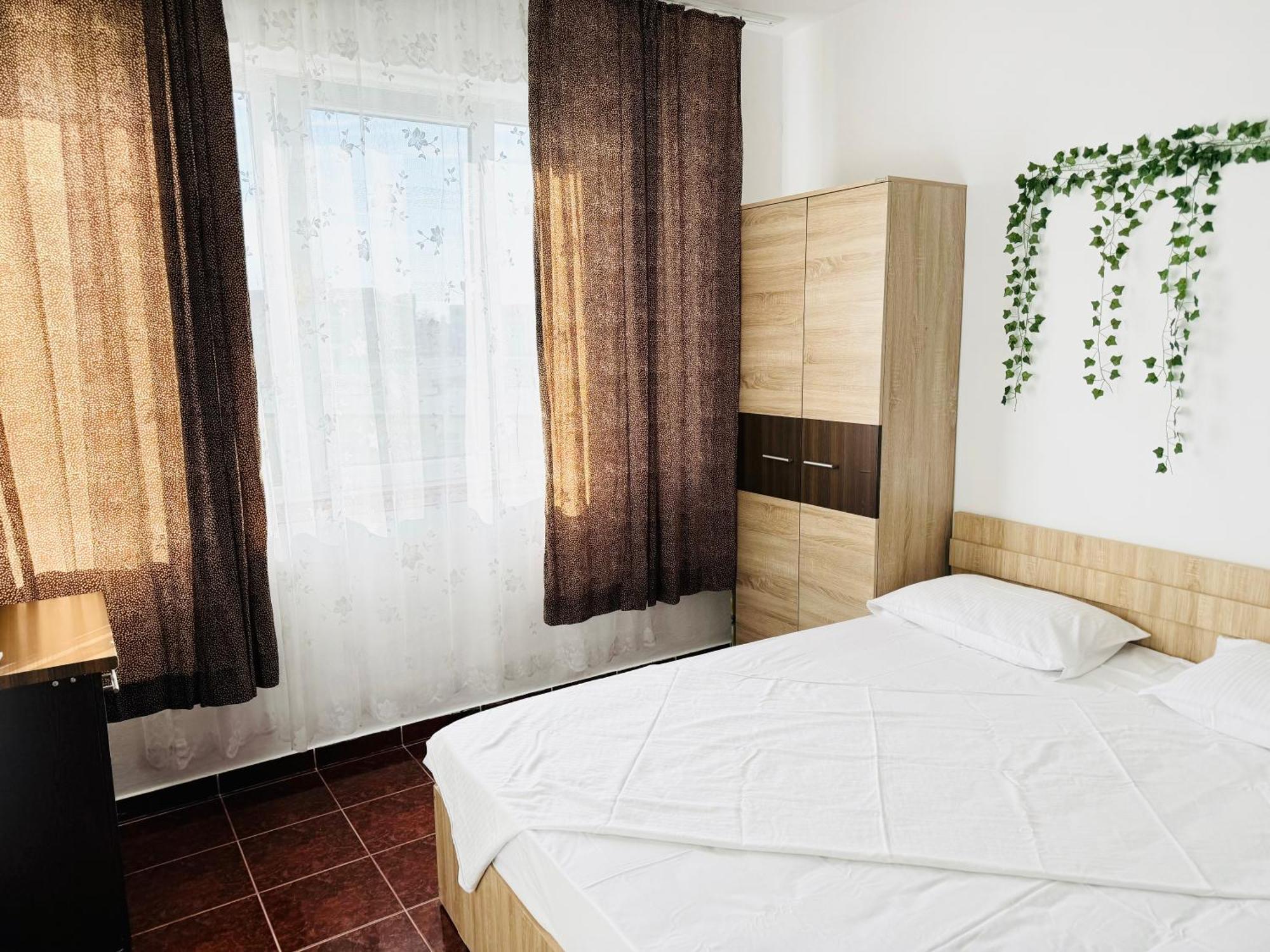Garsoniera Saturn Apartment มันกาเลีย ภายนอก รูปภาพ