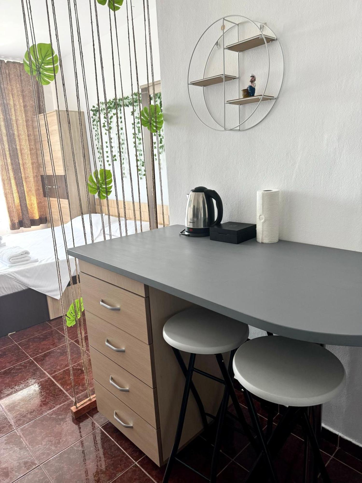 Garsoniera Saturn Apartment มันกาเลีย ภายนอก รูปภาพ